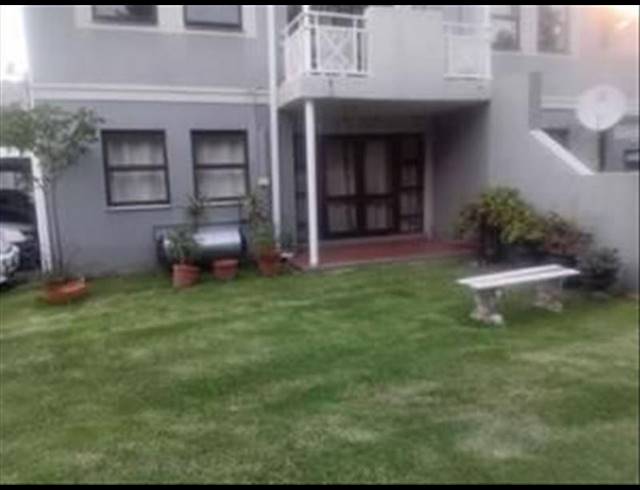 2 BEDROOM APARTMENT FOR SALE IN LAKEFIELD